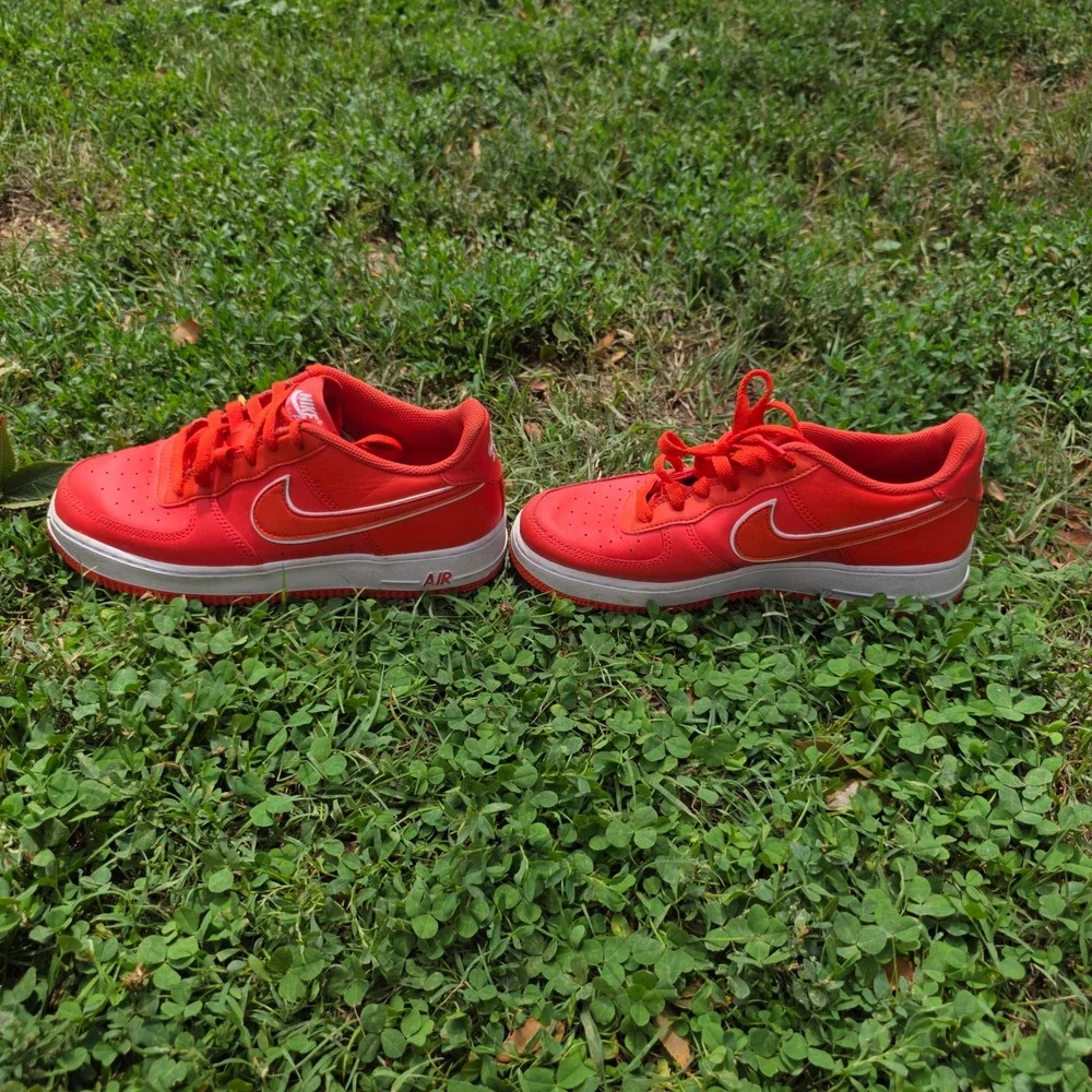 Nike Air Force 1 Low GS Picante Red White DX5805-600 Mens 6.5Y Womens 8